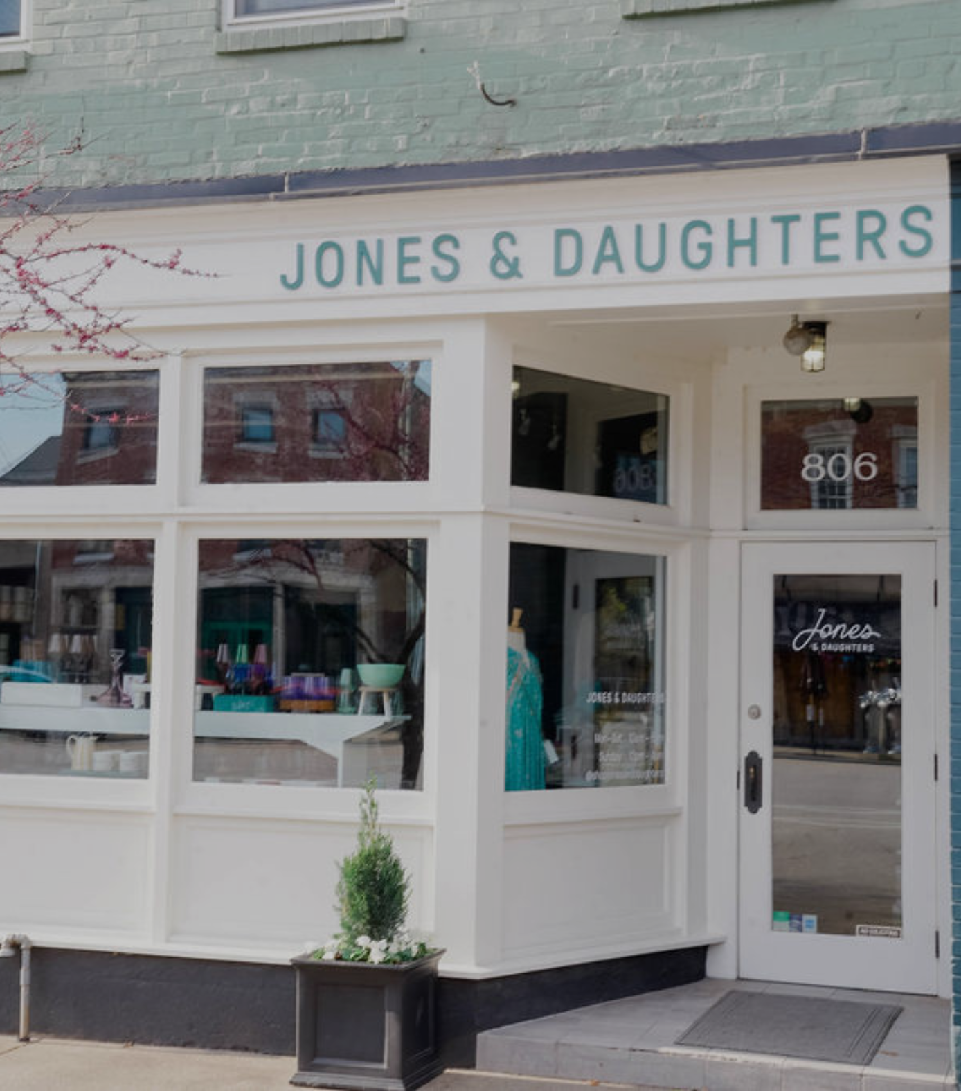 Jones & Daughters store