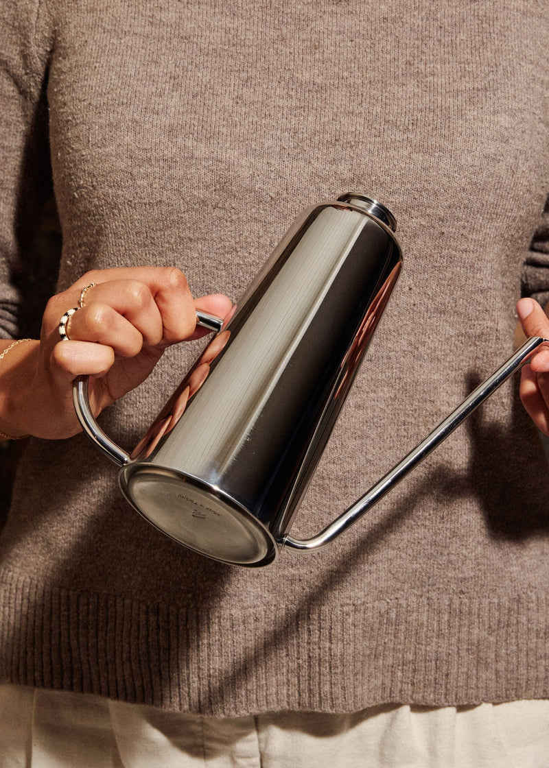 Dripless Oil Can