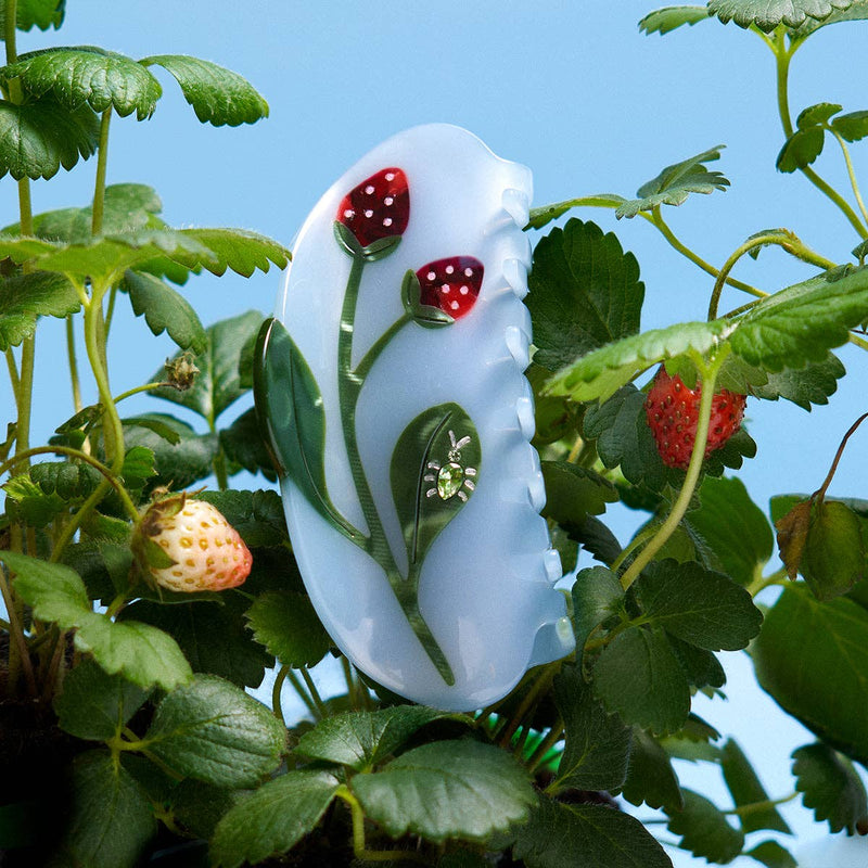 WINONA IRENE - Forest Berry Claw - Strawberry Green Beetle Hair Clip