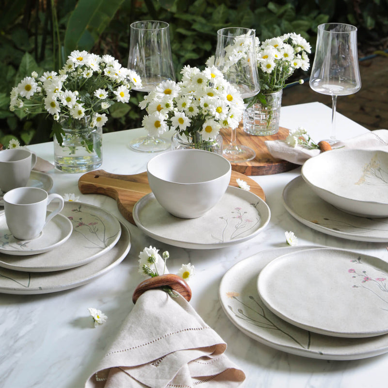 Dinnerware Set 16 Pc.