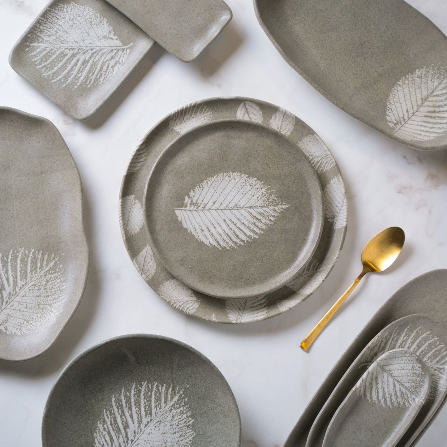 Dinnerware Set 20 Pc.