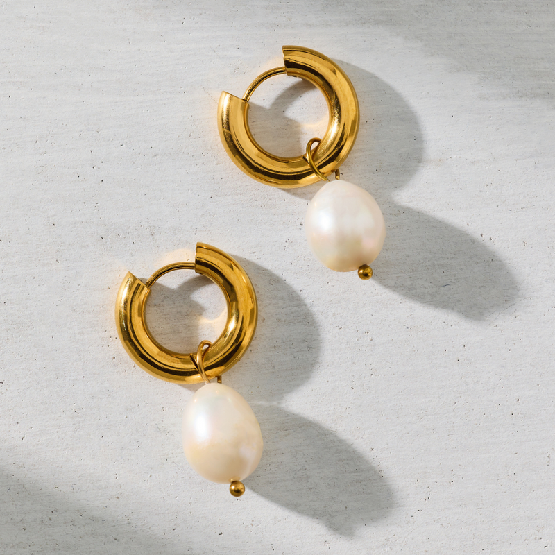 Ellie Vail - Melrose Mini Hoop Pearl Earring