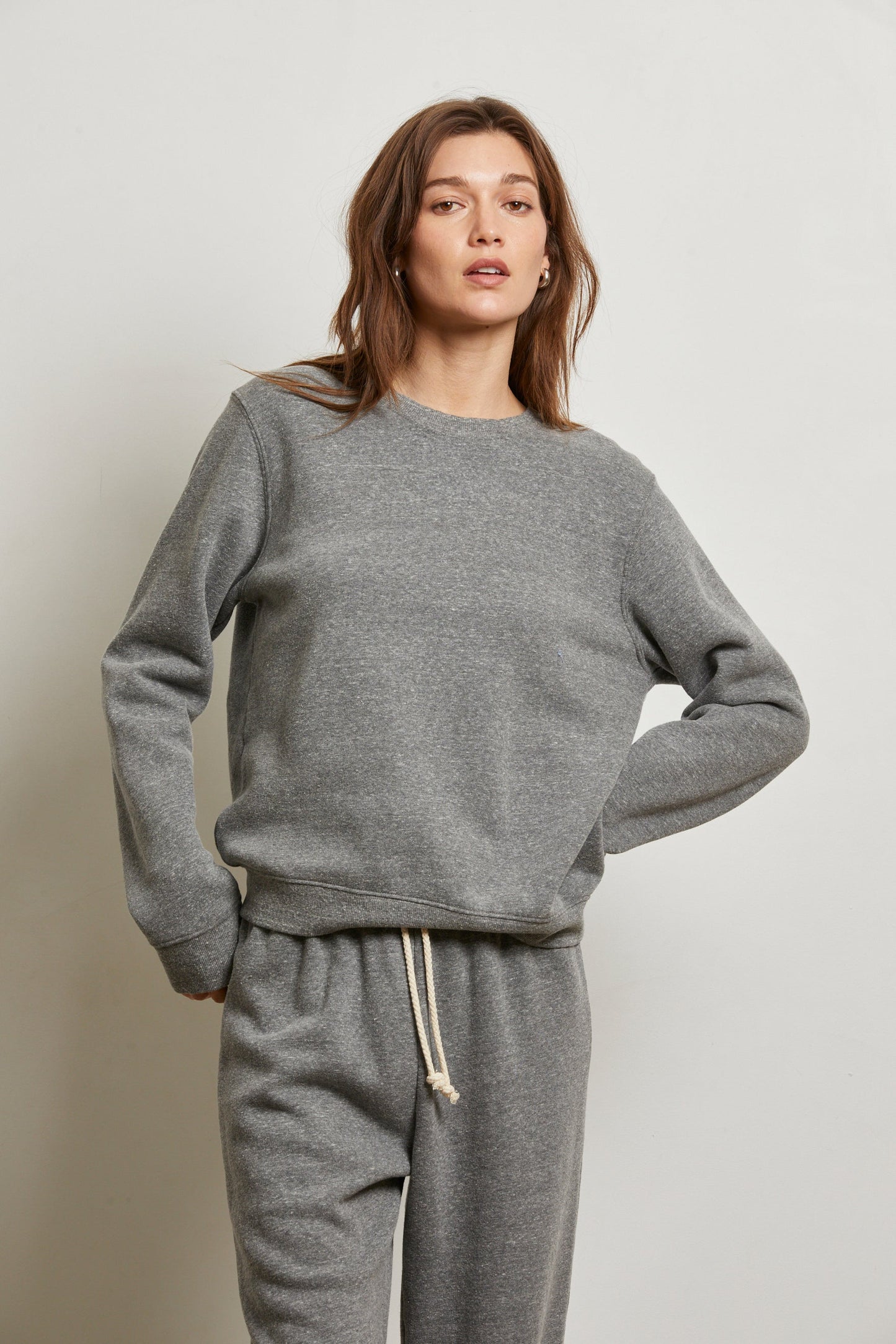 PerfectWhiteTee - Scarlett Fleece Long Sleeve Sweatshirt - Dark Heather Grey