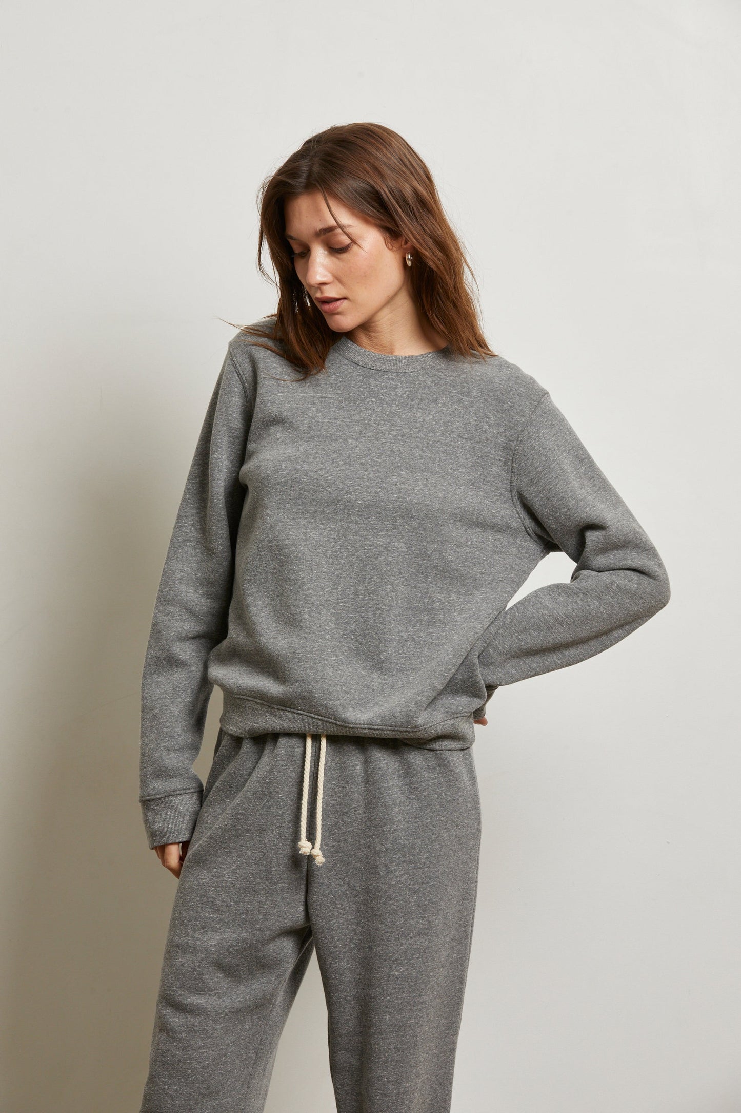 PerfectWhiteTee - Scarlett Fleece Long Sleeve Sweatshirt - Dark Heather Grey