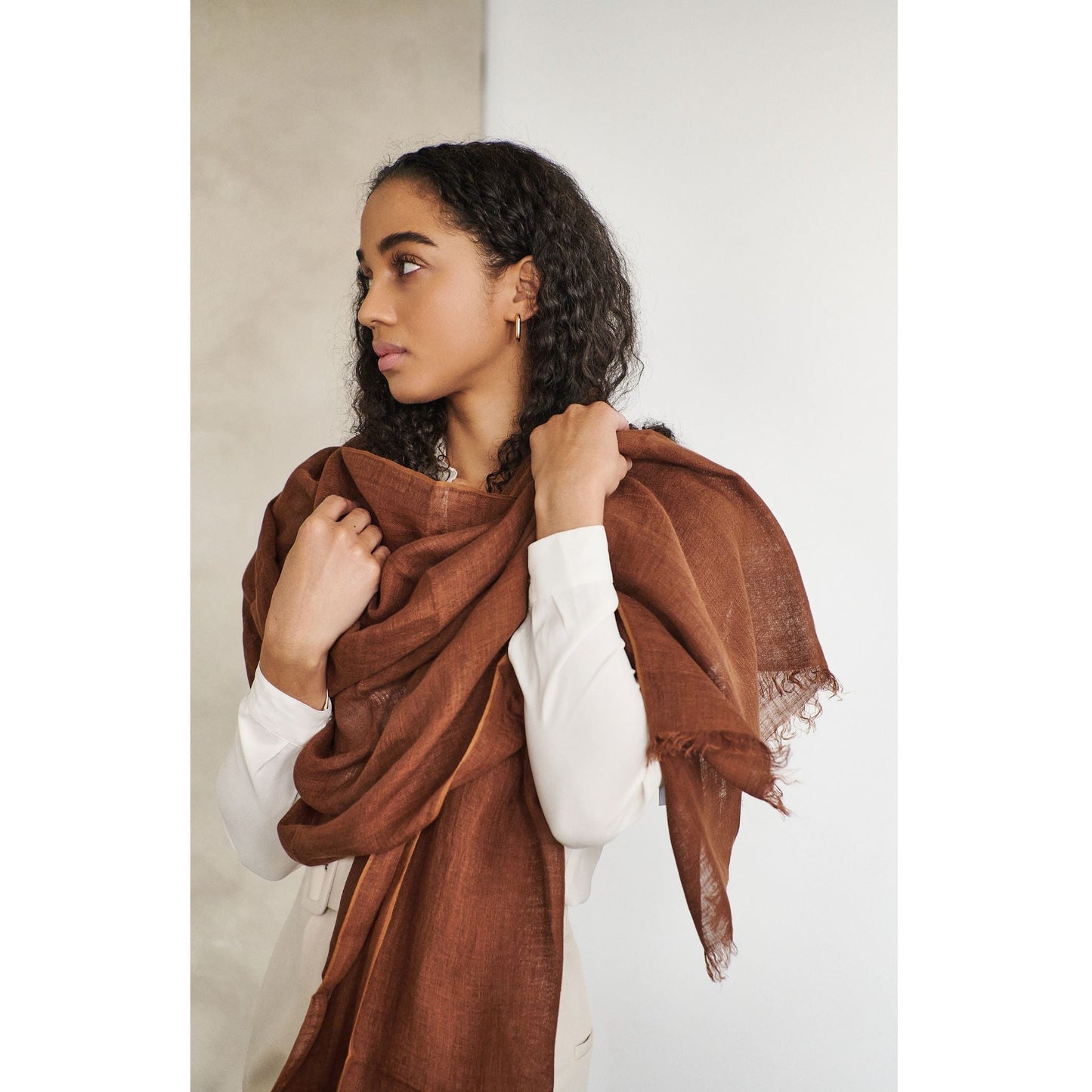 Coco Brown Hand Woven Linen Scarf