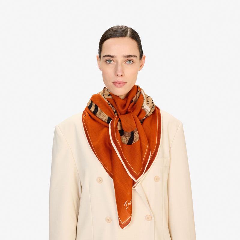 Jorgen Wool Square in orange, detail 2