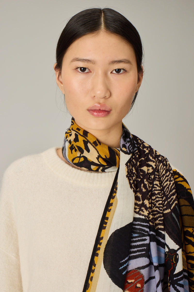 Papillons Wool Scarf in white, detail 1