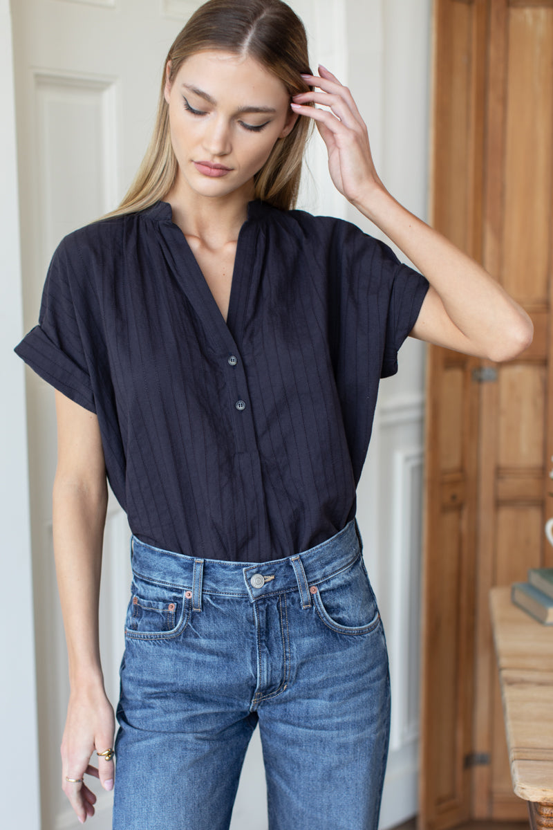 Artist Buttondown - Midnight, worn