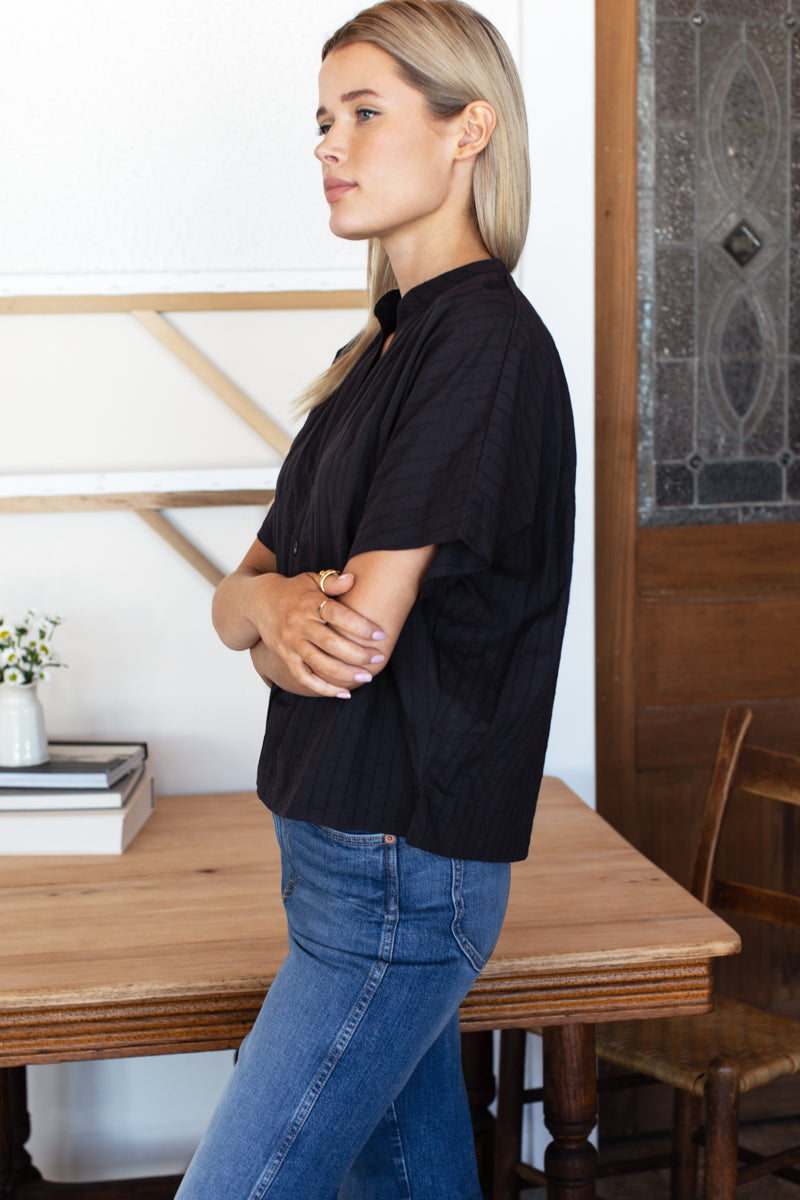 Artist Buttondown - Midnight, styled
