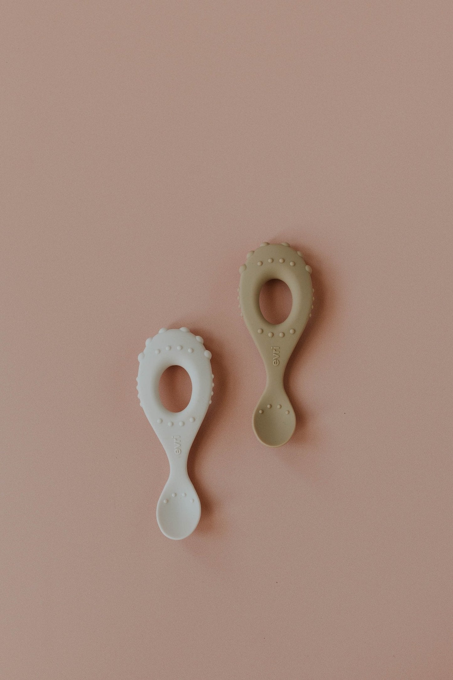 Evri - Silicone Baby Spoon 2-Pack - Ivory & Sand