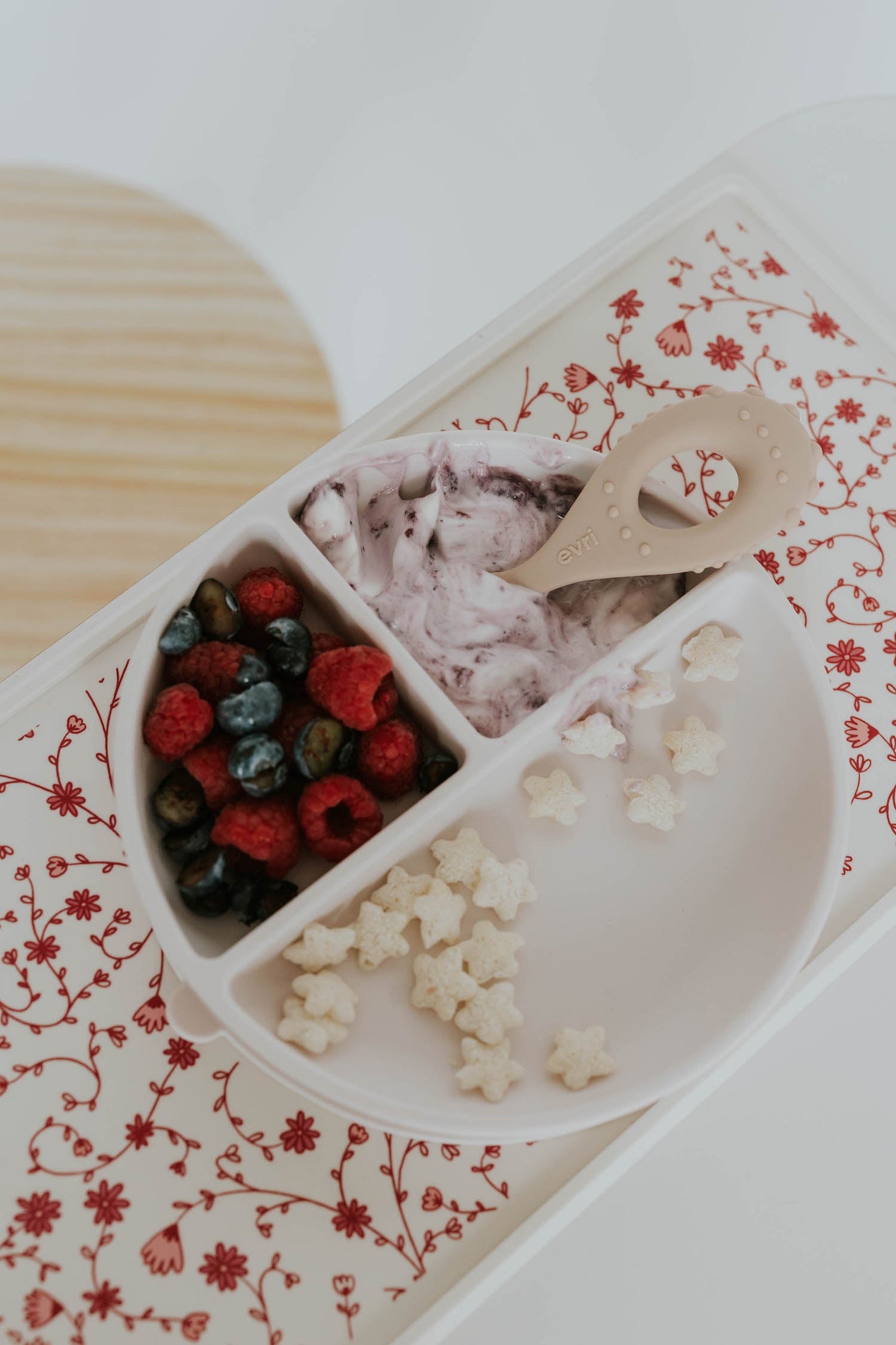 Evri - Silicone Divider Plate - Ivory