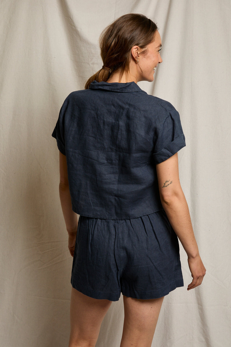 PerfectWhiteTee - Tabitha Linen Collared Cropped Polo Tee - Navy