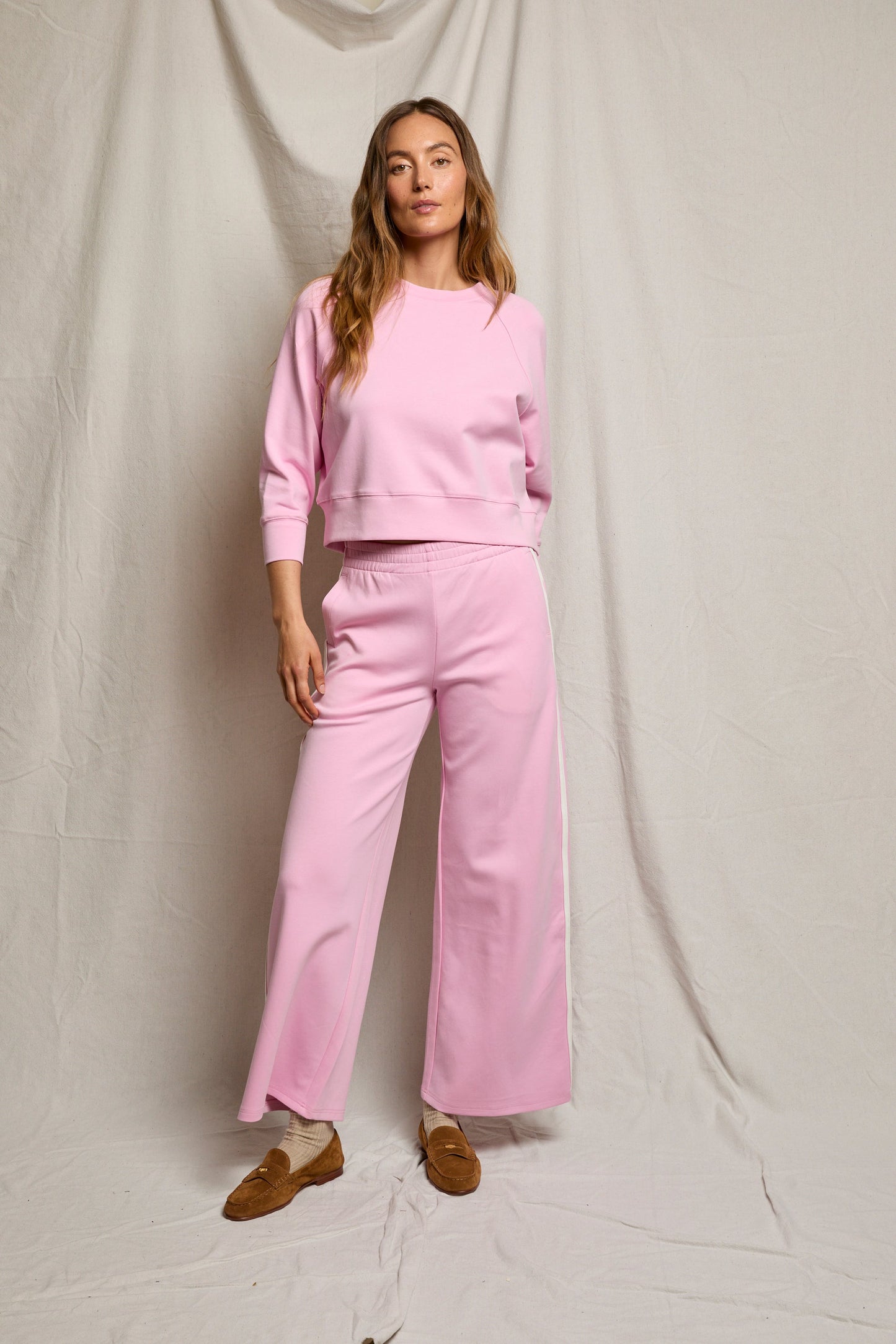 PerfectWhiteTee - Mikos Travel Group Wide Leg Pant With Pockets - Sugar Pink