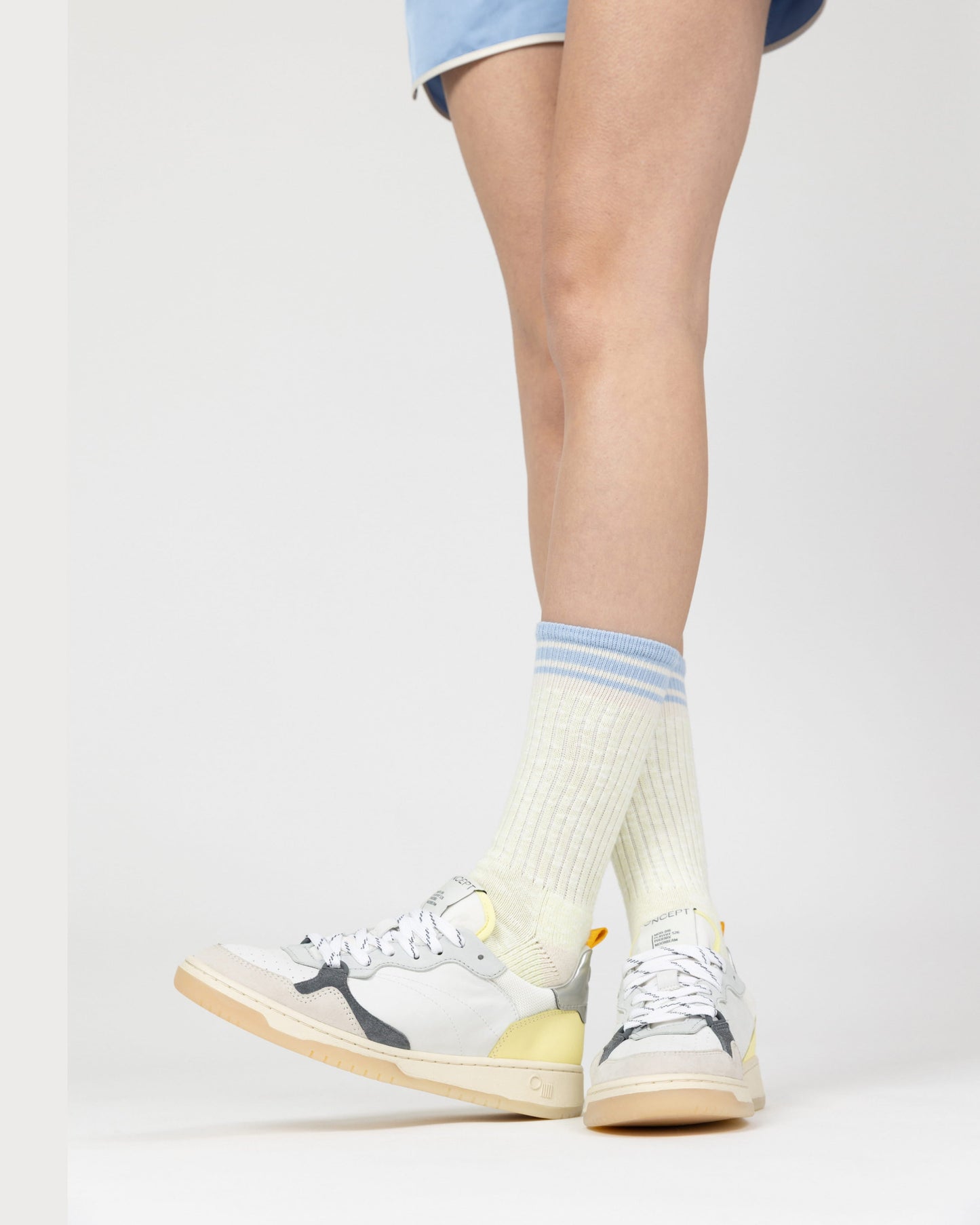 Oncept - Phoenix Sneaker - Moonbeam