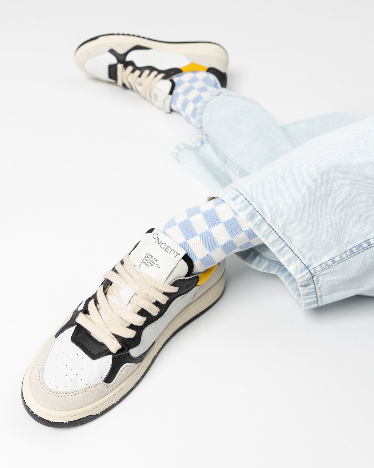 Oncept - Phoenix Sneaker - Night