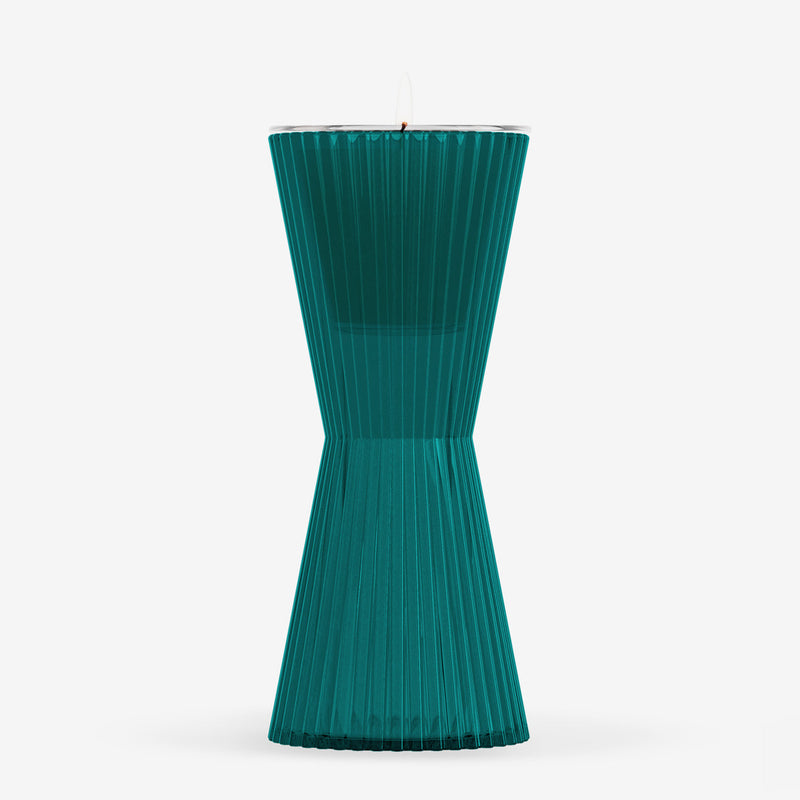 AIZ Candle - Cedar & Black Cherry