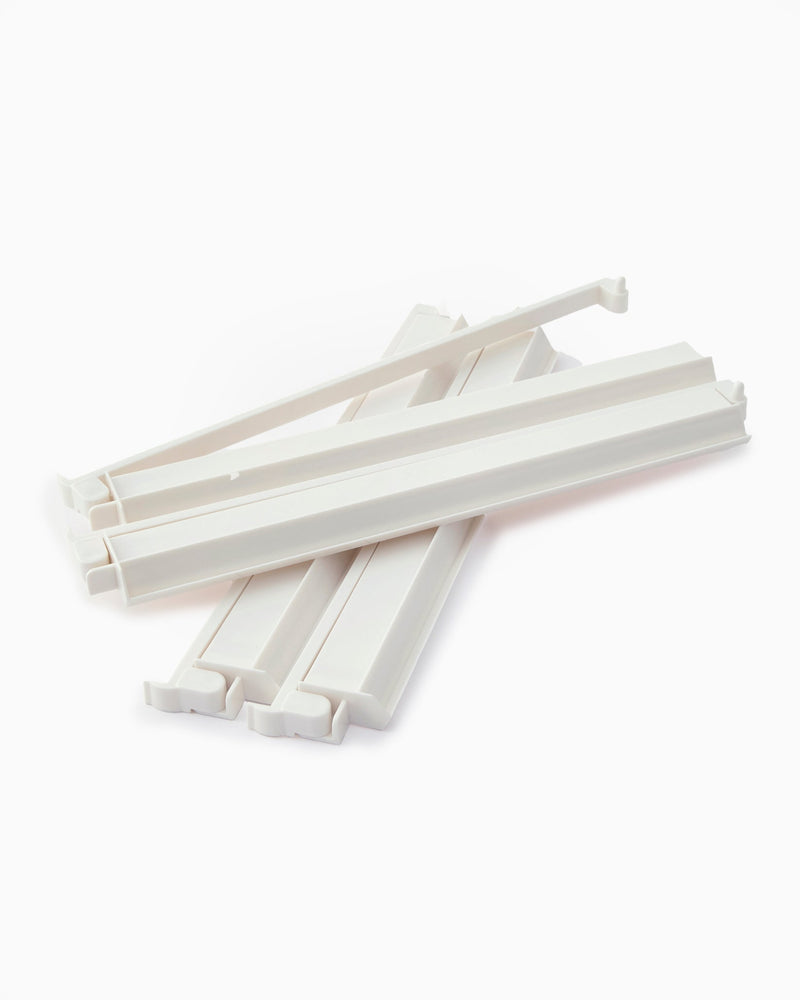 Oh My Mahjong - White Acrylic Rack and Pusher Set