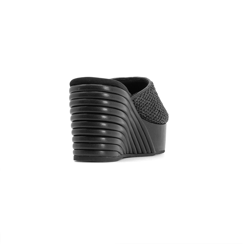 ROAM - Raffia Scoop Mid Strata Wedge - Black