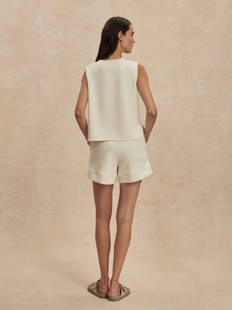 Varley - Atrium High Rise Short 4.5 - Pristine