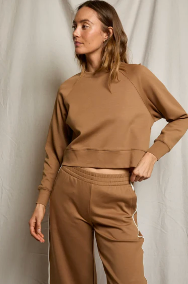 PerfectWhiteTee - Nell Travel Crew Neck Sweatshirt - Mocha