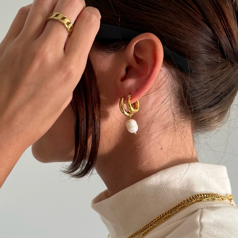 Ellie Vail - Melrose Mini Hoop Pearl Earring