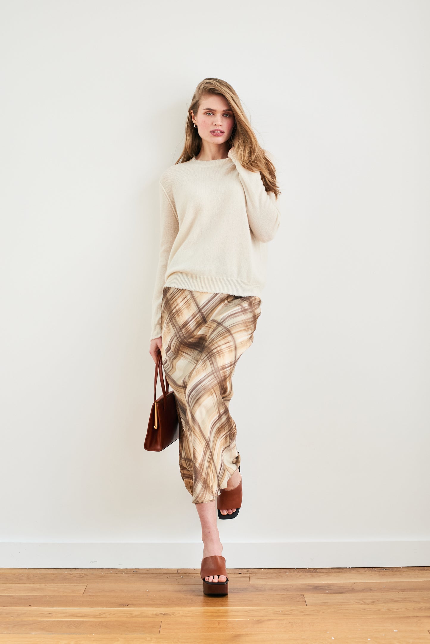 Jumper 1234 - Cashmere Distressed Crew Sweater - Oatmeal