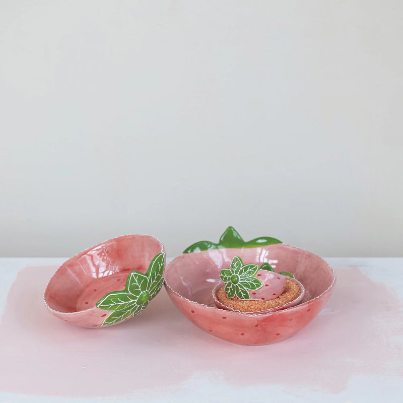 Hand-Painted Stoneware Strawberry Shaped Nesting Bowls, Set of 4