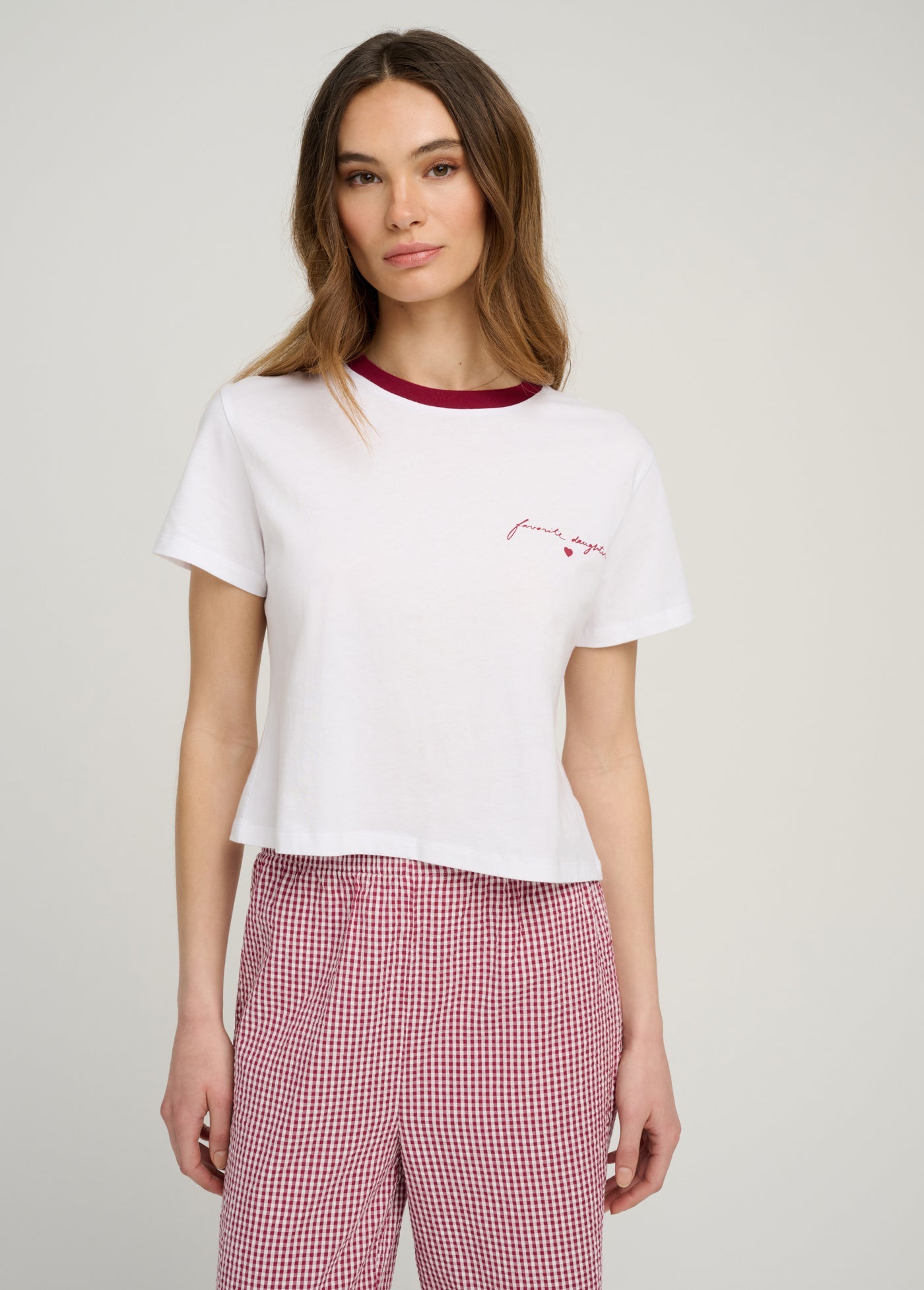 Favorite Daughter - The Cropped Signature Chest Logo Tee - Off White Raspberry