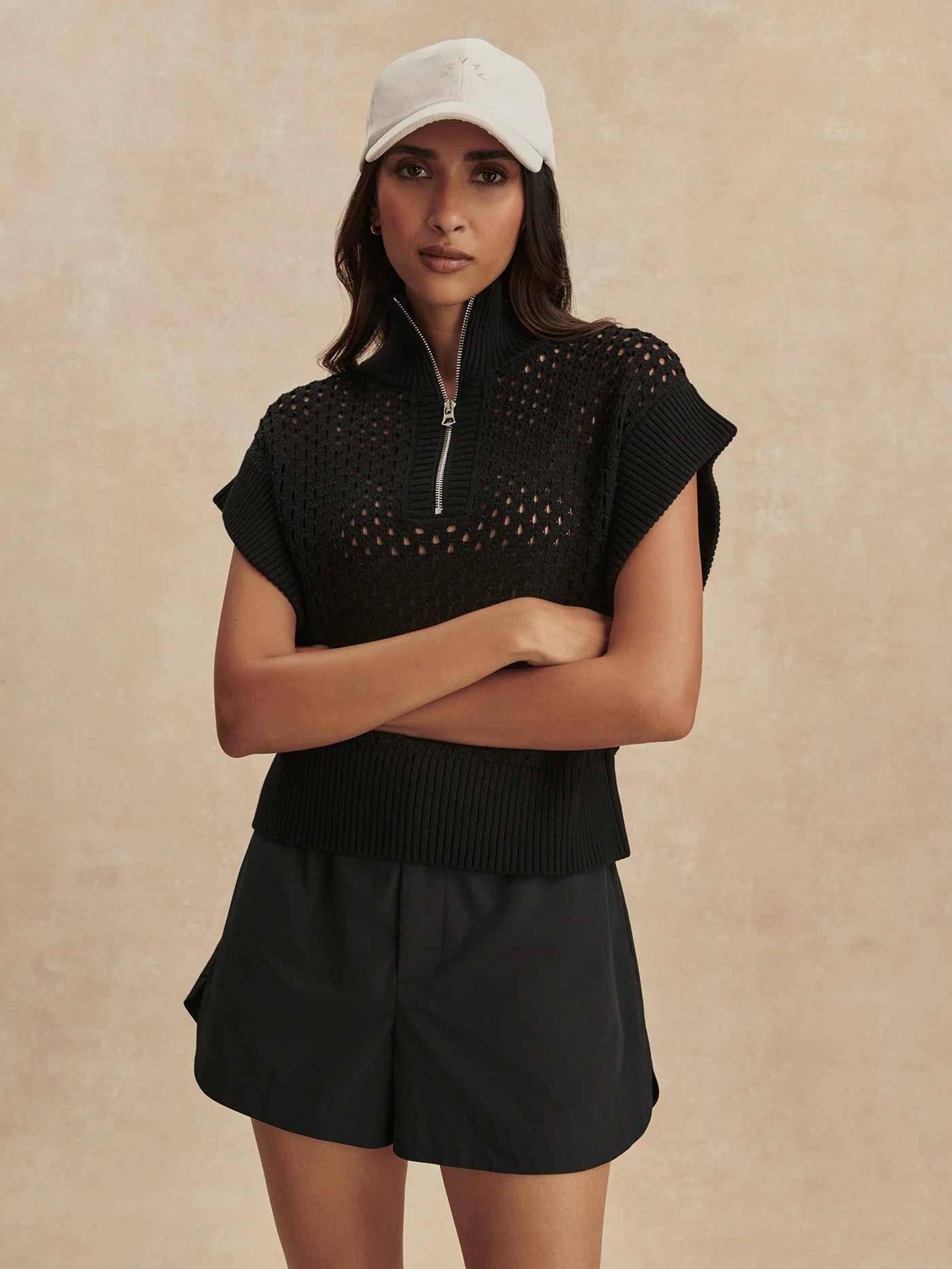 Varley - Nila Mid Rise Short - Black