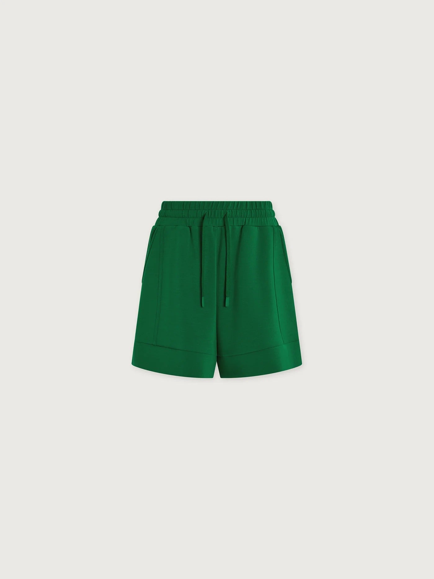 Varley - Atrium High Rise Short 4.5 - Verdant Green