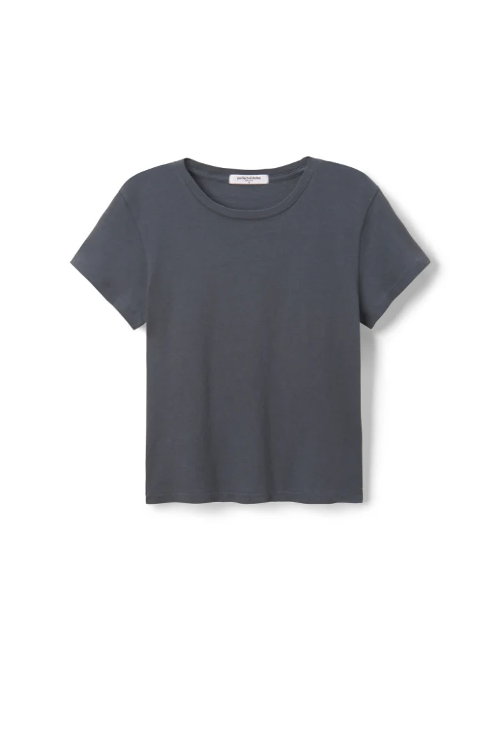PerfectWhiteTee - Lisa Fitted Short Sleeve Tee - Night