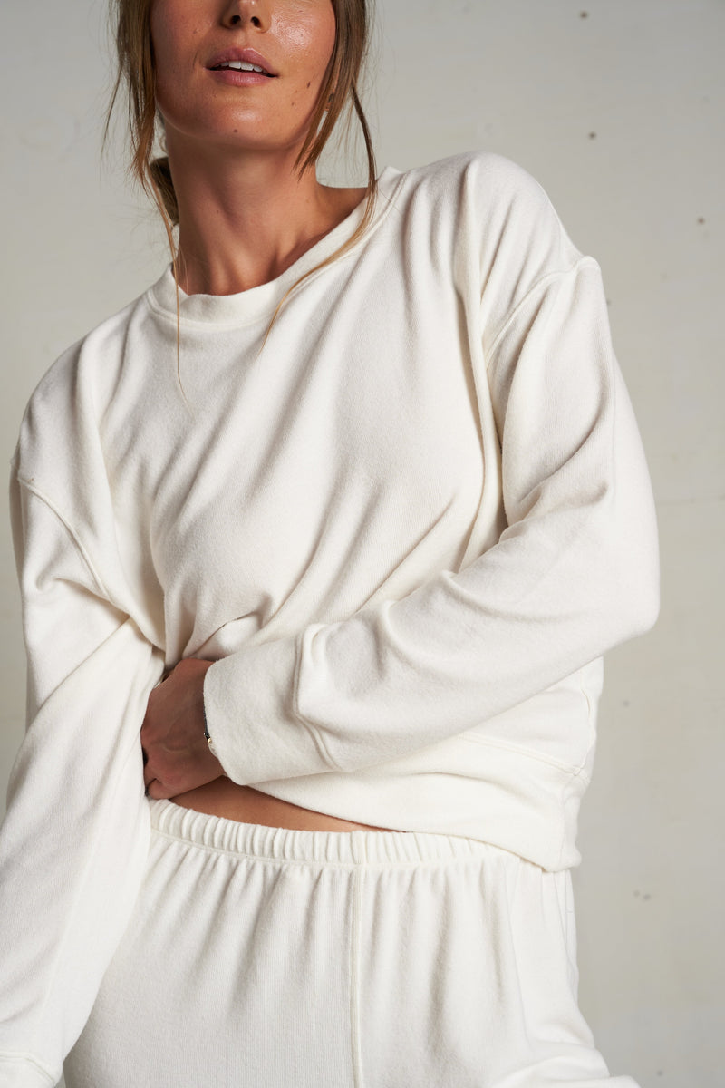 PerfectWhiteTee - Selma Brushed Sweater Jersey Pullover - Sugar