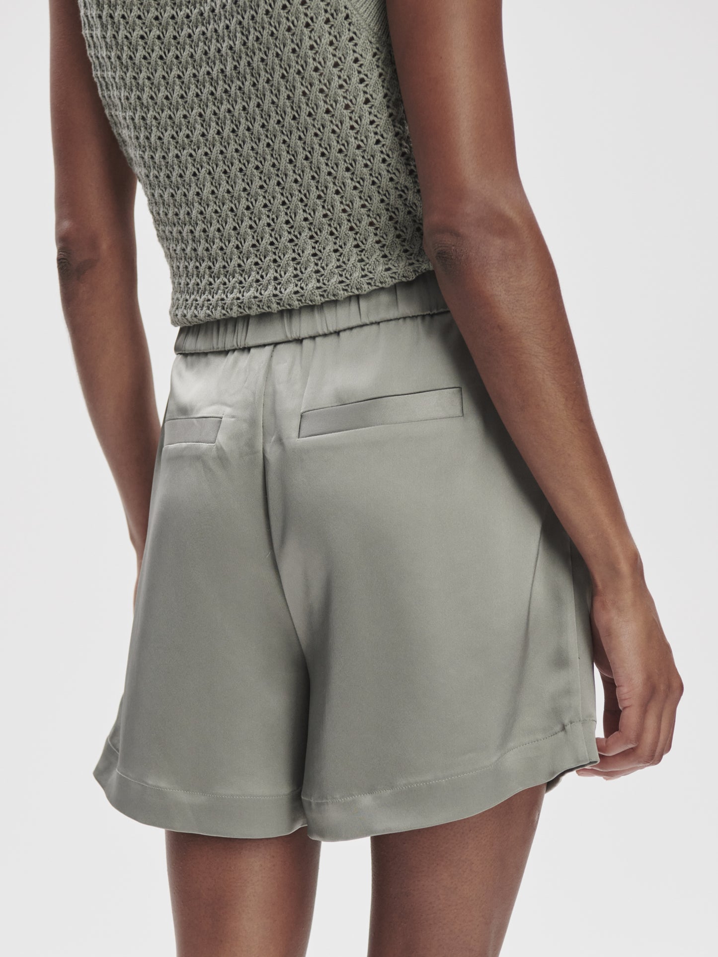 Varley - Sarka High Rise Short - Gravity Sage