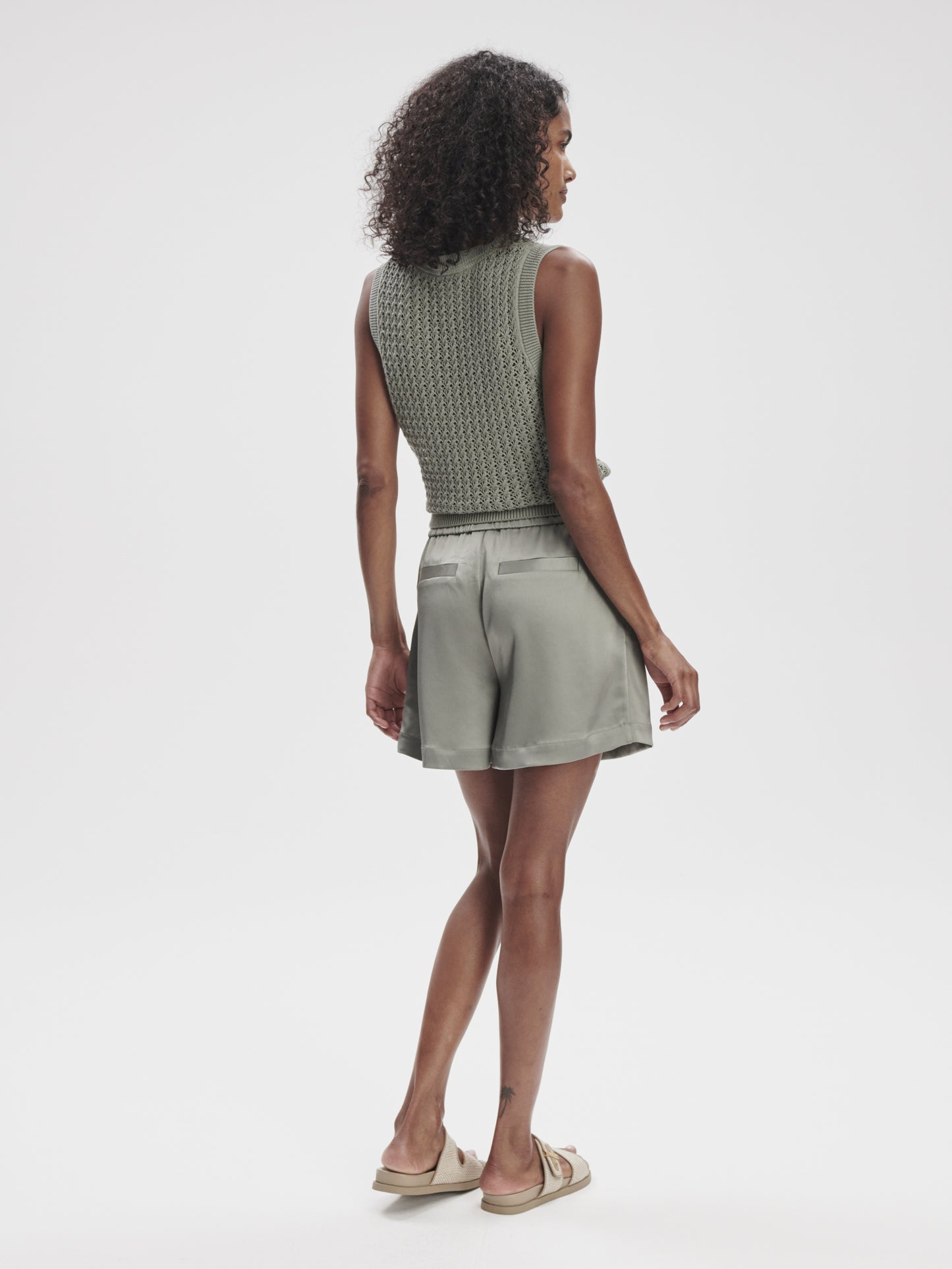 Varley - Sarka High Rise Short - Gravity Sage