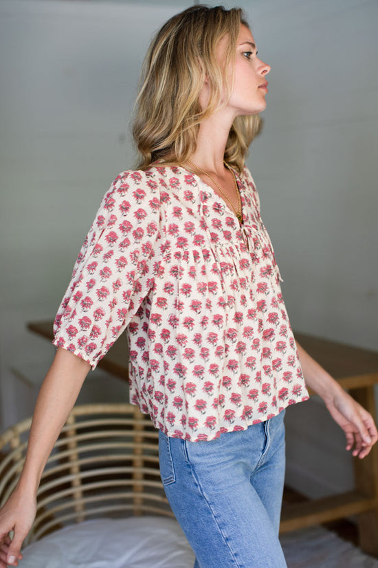 Load image into Gallery viewer, Flower Printed Puff Top
