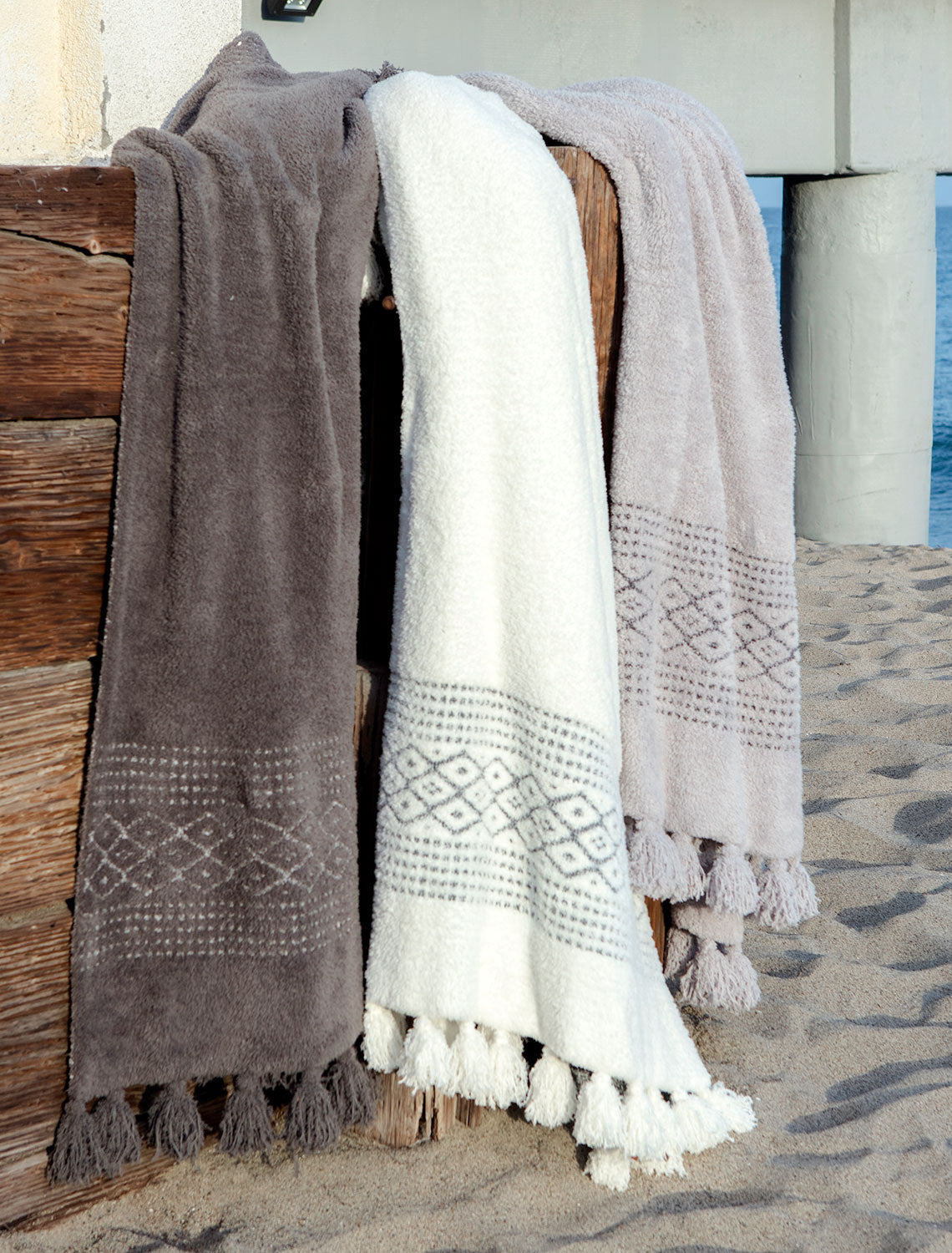 Load image into Gallery viewer, CozyChic Luxe Casa Throw - 3 sets
