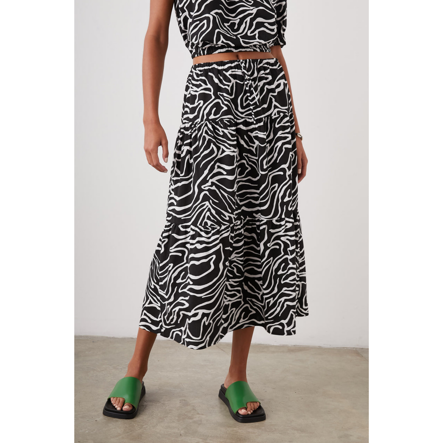 Mary Skirt Contour Lines