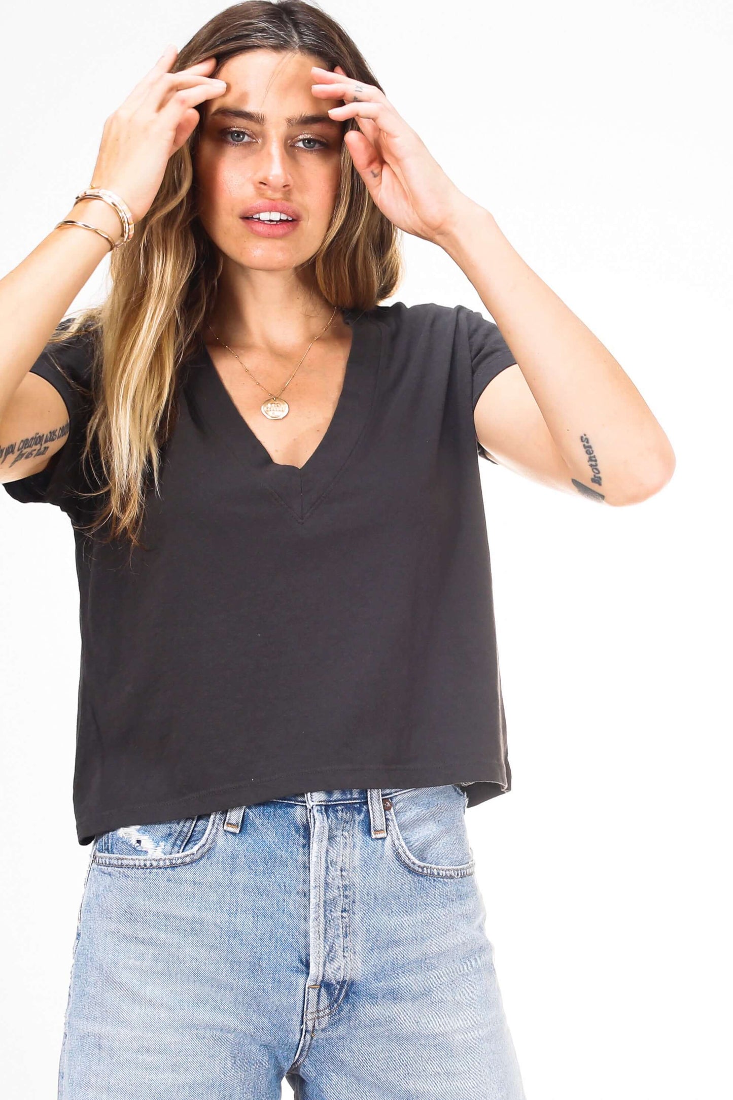 Alanis Recycled Cotton V-Neck Tee - Vintage Black